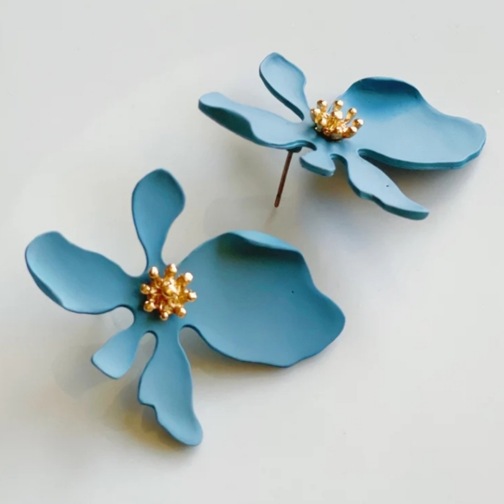 Light Blue Flower Earrings - Picture 7 of 7